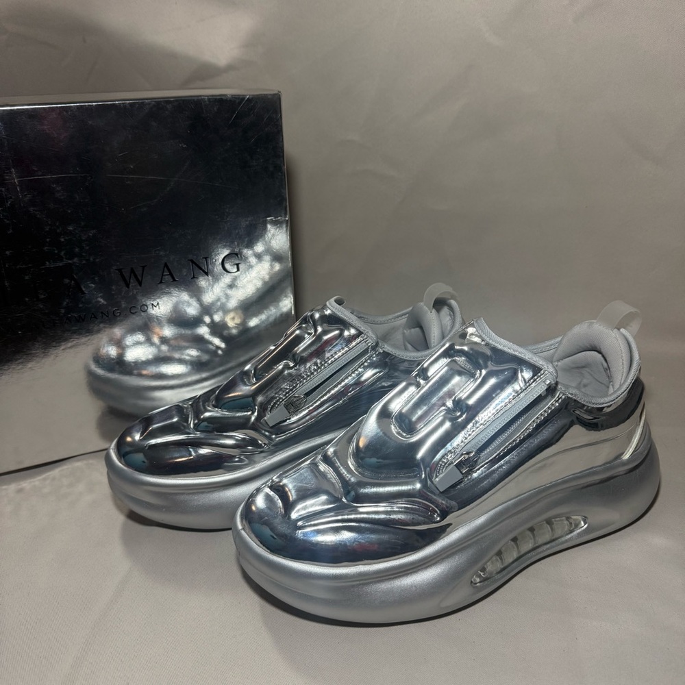 Azalea Wang Francille Chrome Silver Futuristic Sneakers NEW sz: 9 - Picture 2 of 8